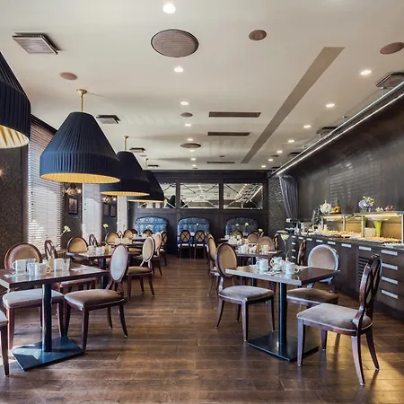 מלון Eurostars Metropole 4*