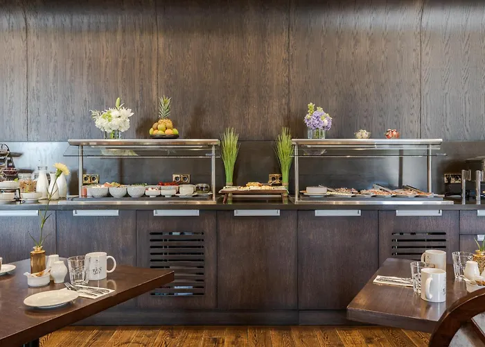 Eurostars Metropole Hotel 4*