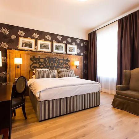 Eurostars Metropole Hotel 4*