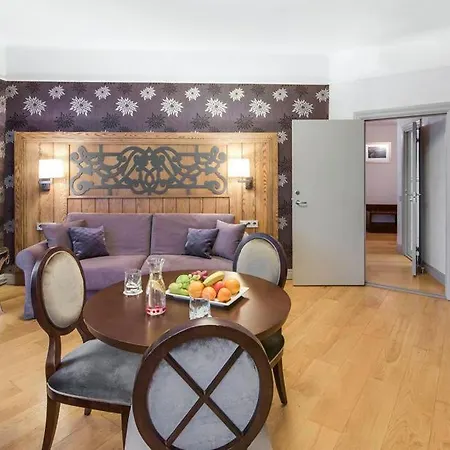 Eurostars Metropole Hotel 4*