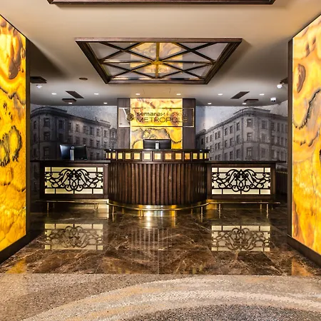 Eurostars Metropole Отель
