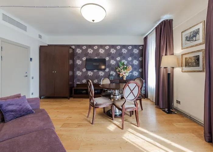 Отель Eurostars Metropole